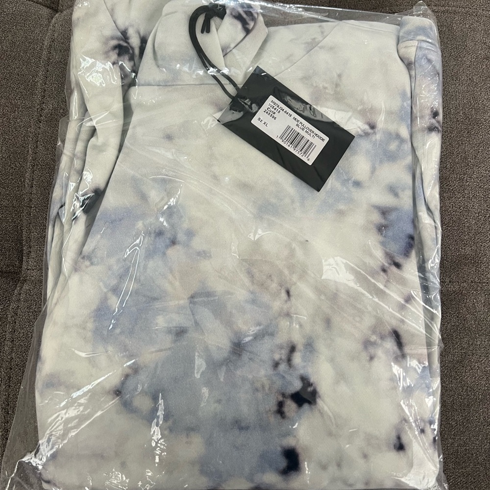 Men’s XL PAIGE Hoodie